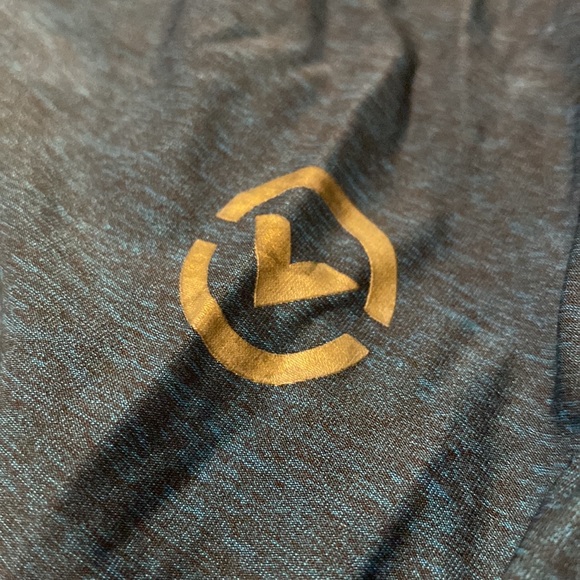 Virus tie back tank top - Picture 3 of 3